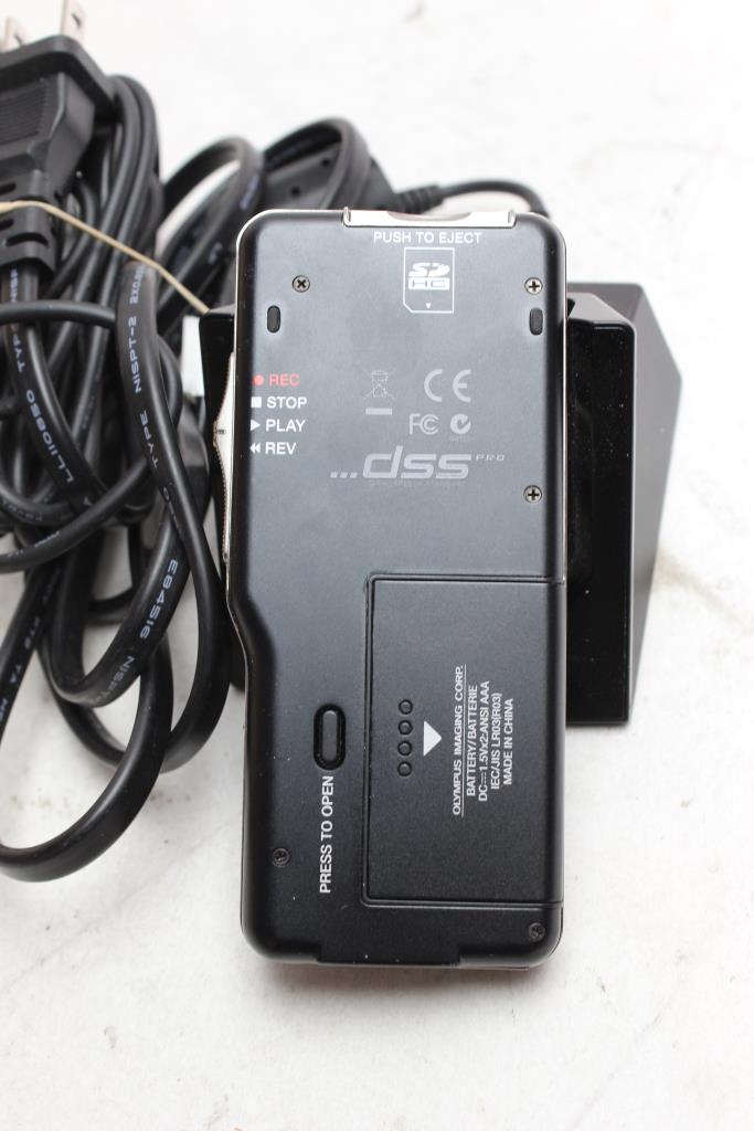 Olympus Digital Voice Recorder With Charger 3 Pieces Property Room