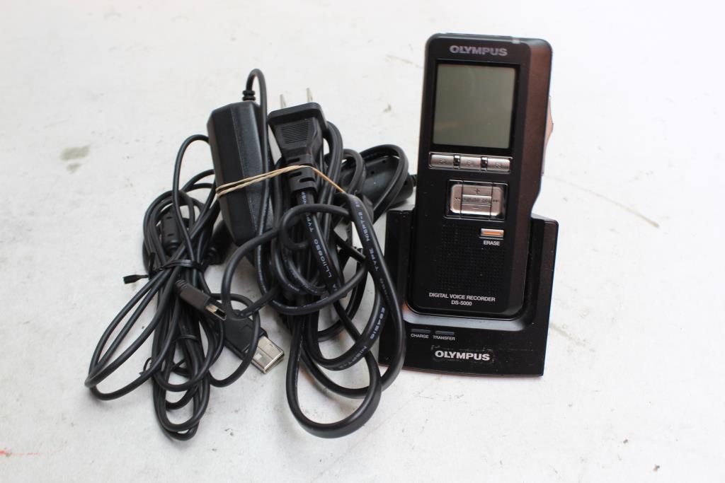 Olympus Digital Voice Recorder With Charger 3 Pieces Property Room