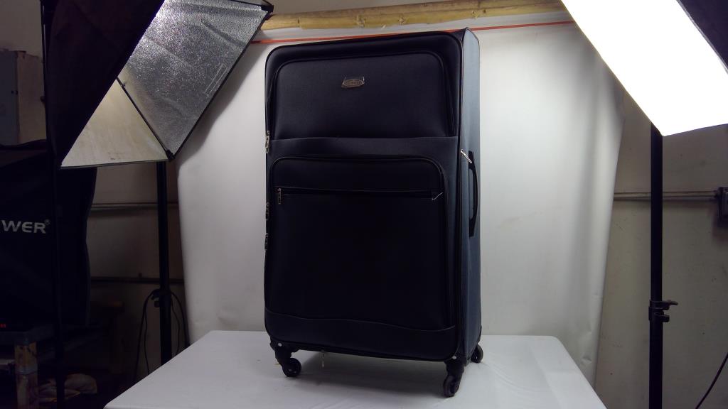 On-Tour Rolling Luggage, Gray