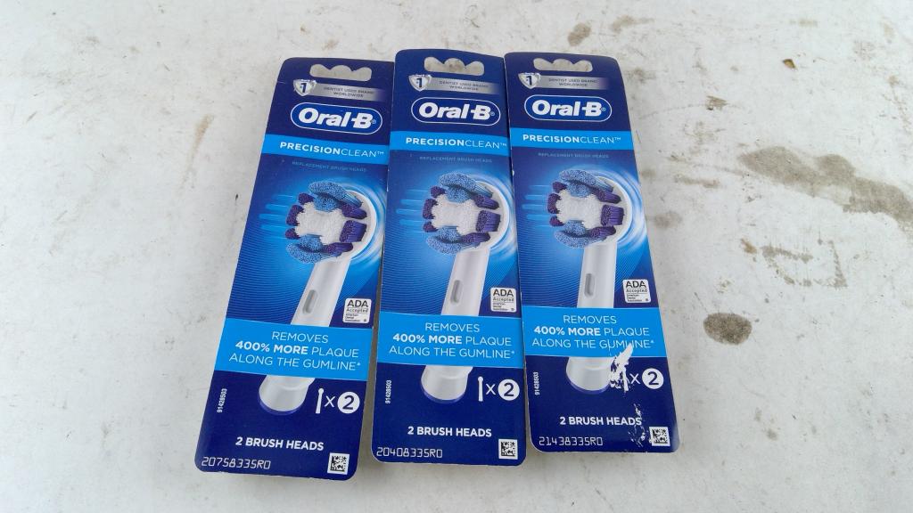 Oral - B Precision Clean Toothbrush Head Packs 3 Pieces