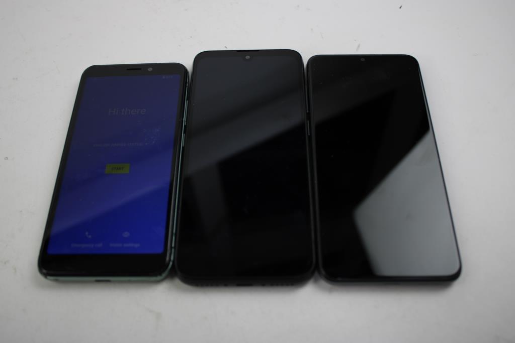 Orbic, Alcatel Cell Phone Lot, 3 Pieces, Sold For Parts