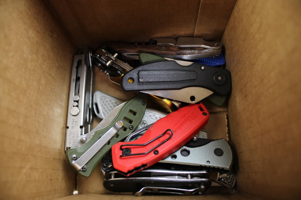 Ozark Trail, Stanley, Milwaukee, Gerber, And More Blades And Multi-Tools, 17 Pieces