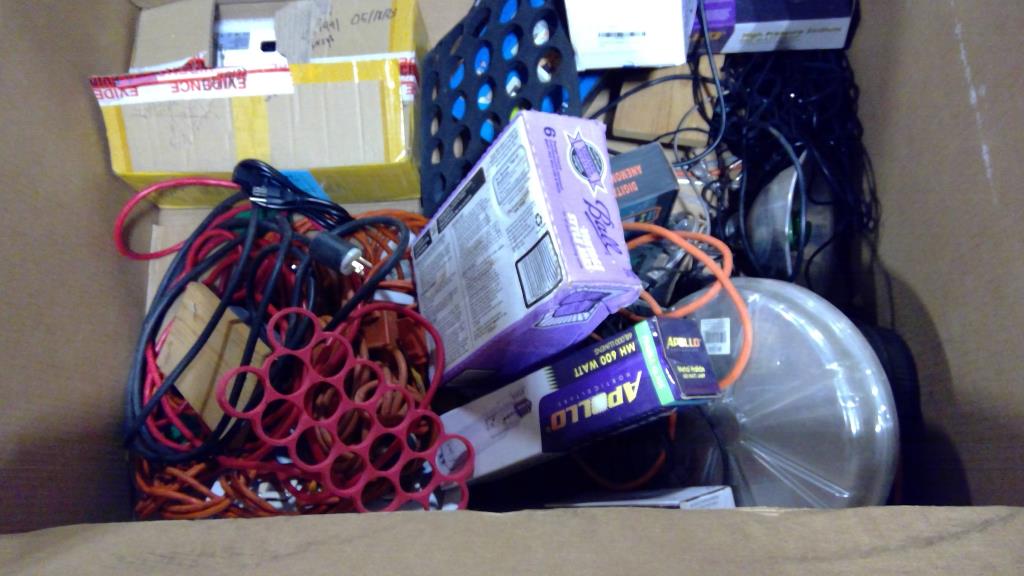 Pallet Of Astergrow Growlights And More 10+ Pieces