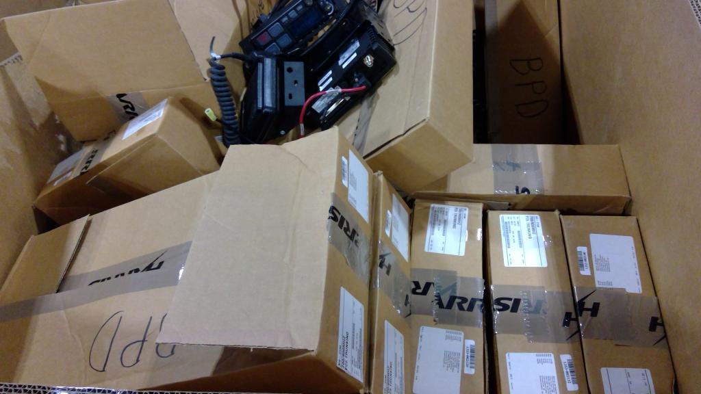 Pallet Of Car Radio Set And More 10+ Pieces