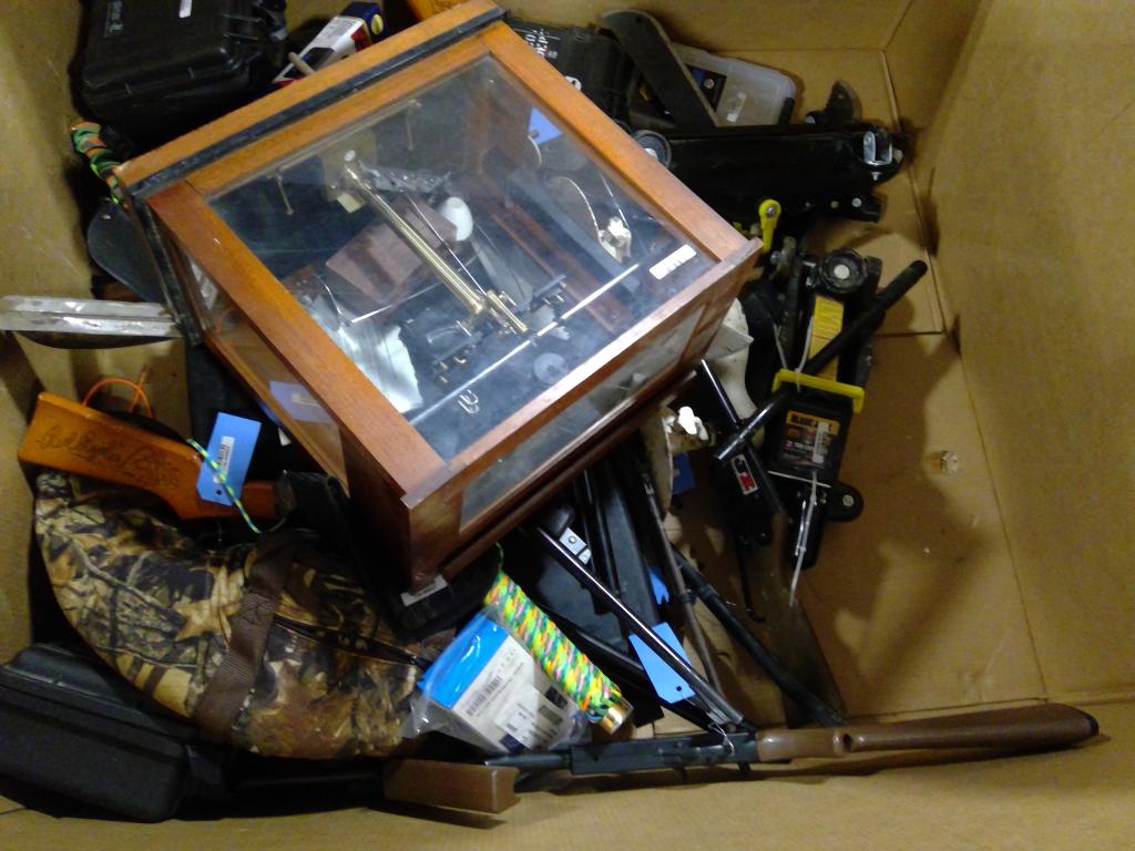 Pallet Of Carjacks And More 10+ Pieces