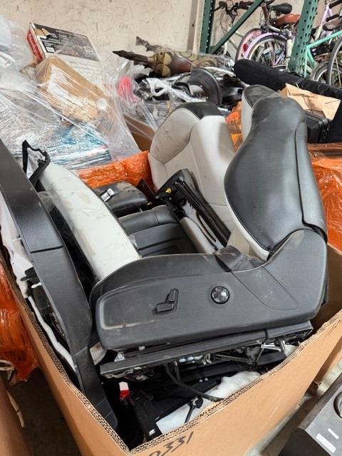 Pallet Of Chrysler 300S Car Seats And Panels