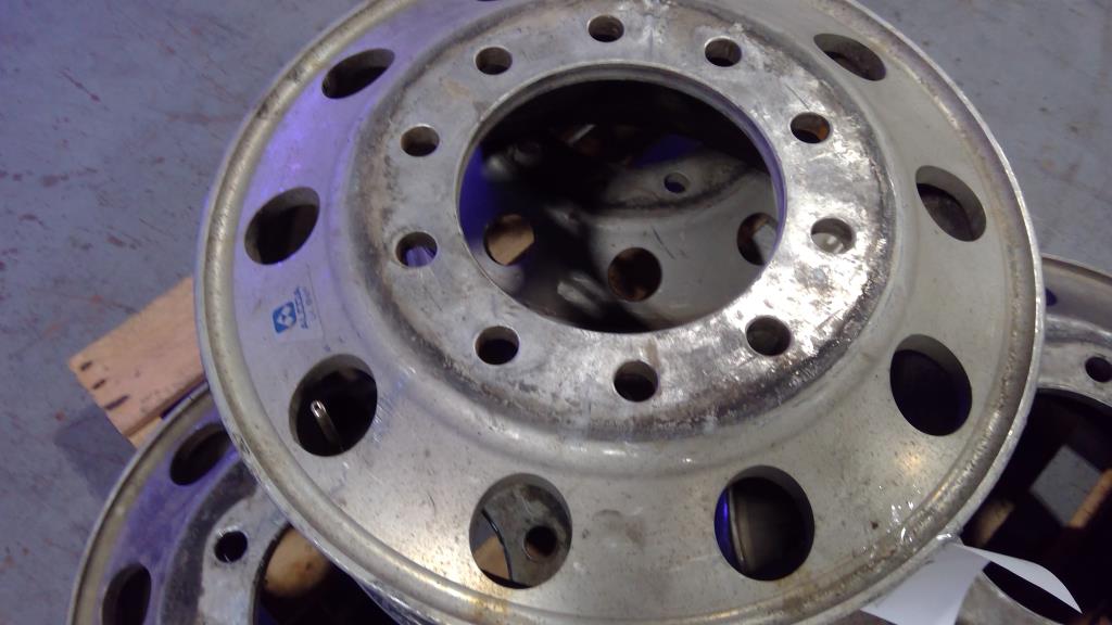 Pallet Of Commercial Truck Rims, 4 Pieces | Property Room