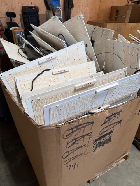 Pallet Of Grow Lights 30+