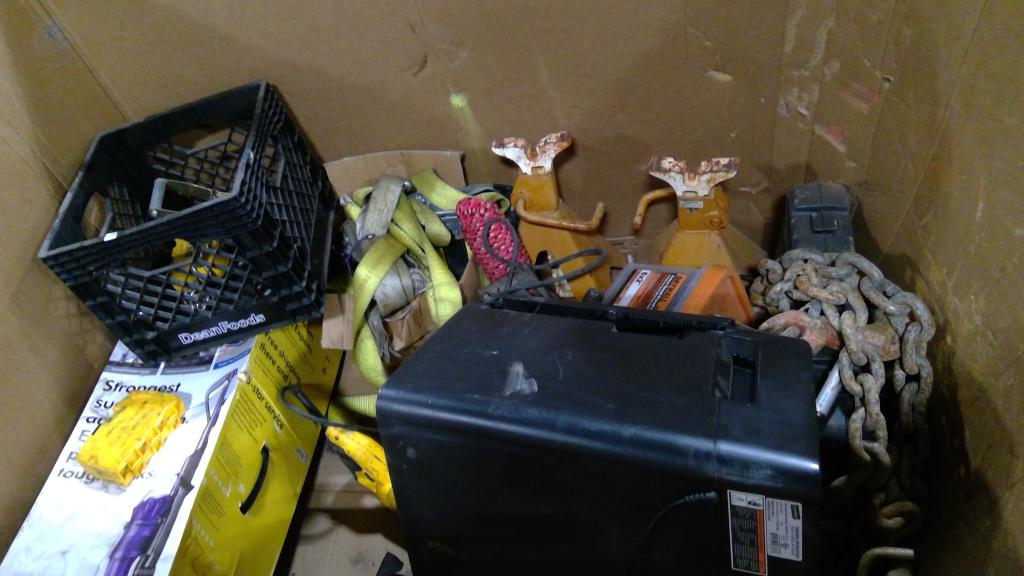 Pallet Of Jacks And More 10+ Pieces