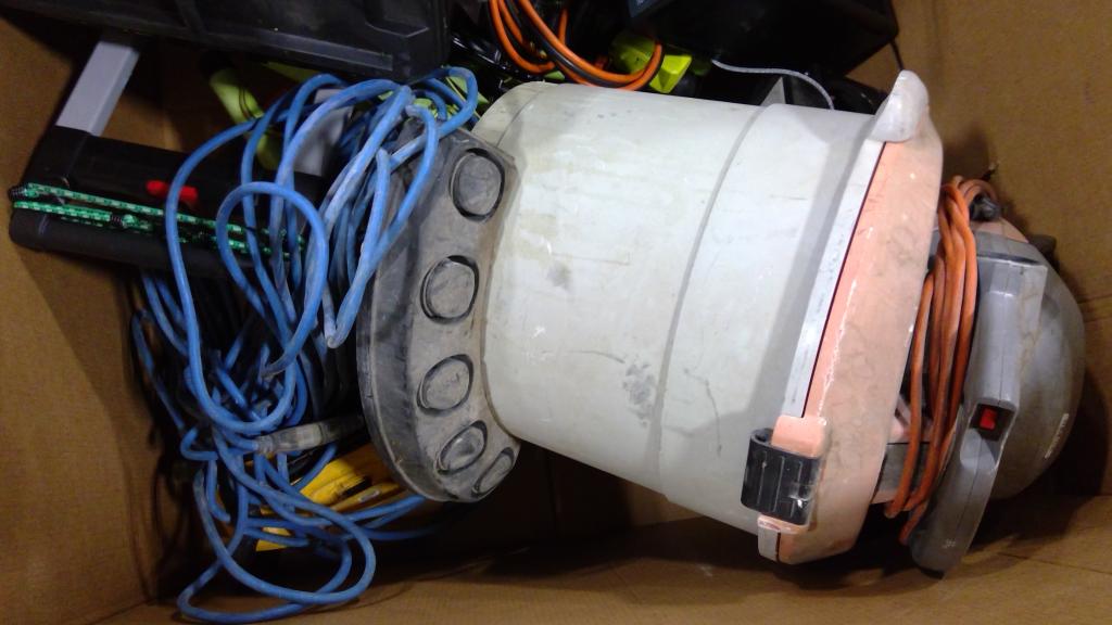Pallet Of Shop Vacuum And More 5+ Pieces