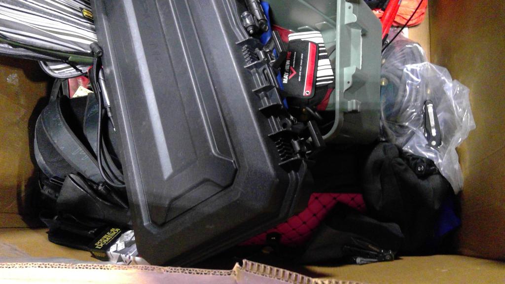 Pallet Of Suitcase And More 5+ Pieces