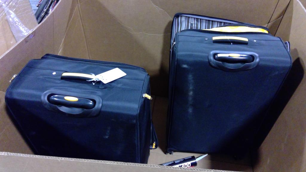 Pallet Of Suitcases 5+ Pieces