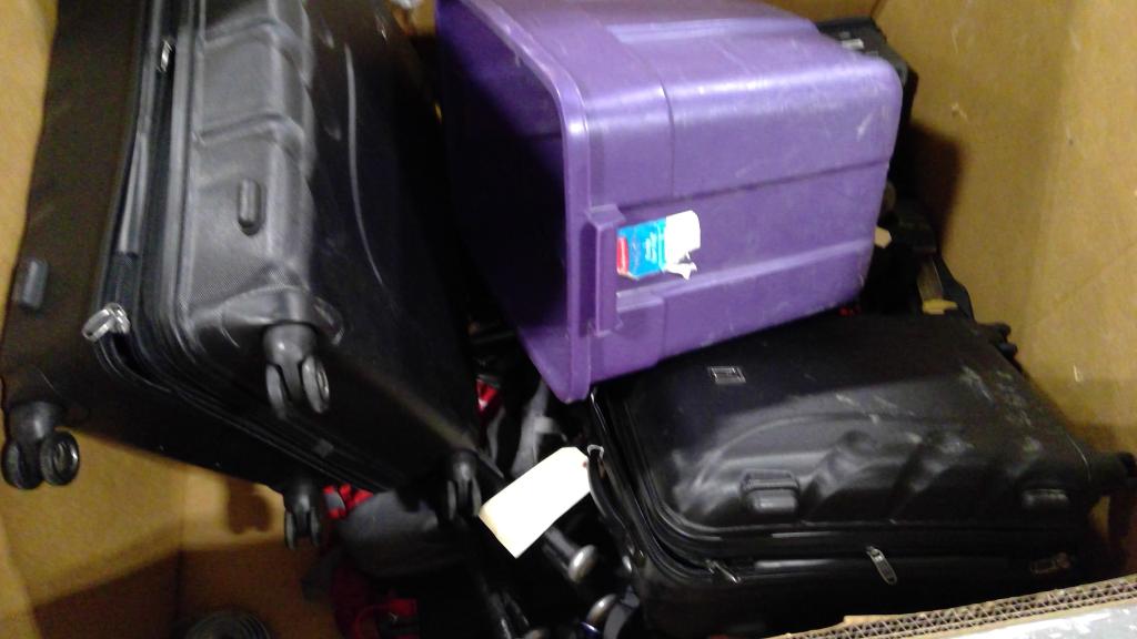 Pallet Of Suitcases And More 5+ Pieces