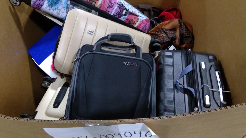 Pallet Of Suitcases And More 5+ Pieces