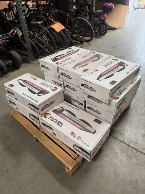 Pallet Of Used Grow Lights - SOLD FOR PARTS ONLY