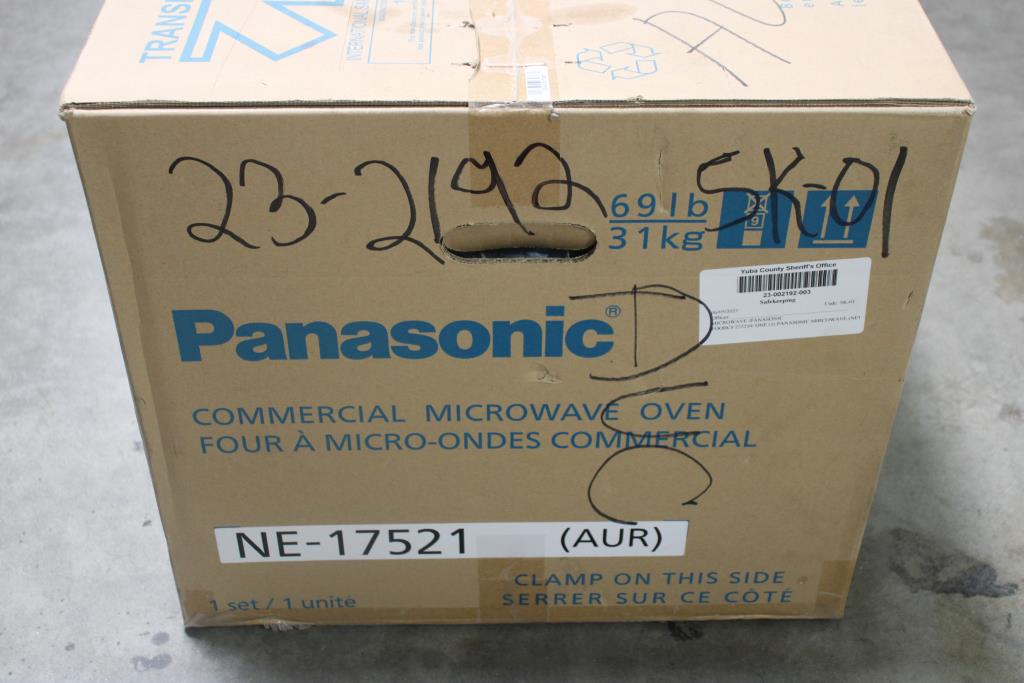 Panasonic Commercial Microwave Oven