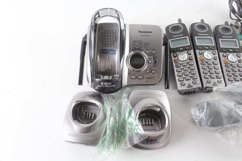 Panasonic Cordless Phones With Charging Bases, 9 Pieces Property Room