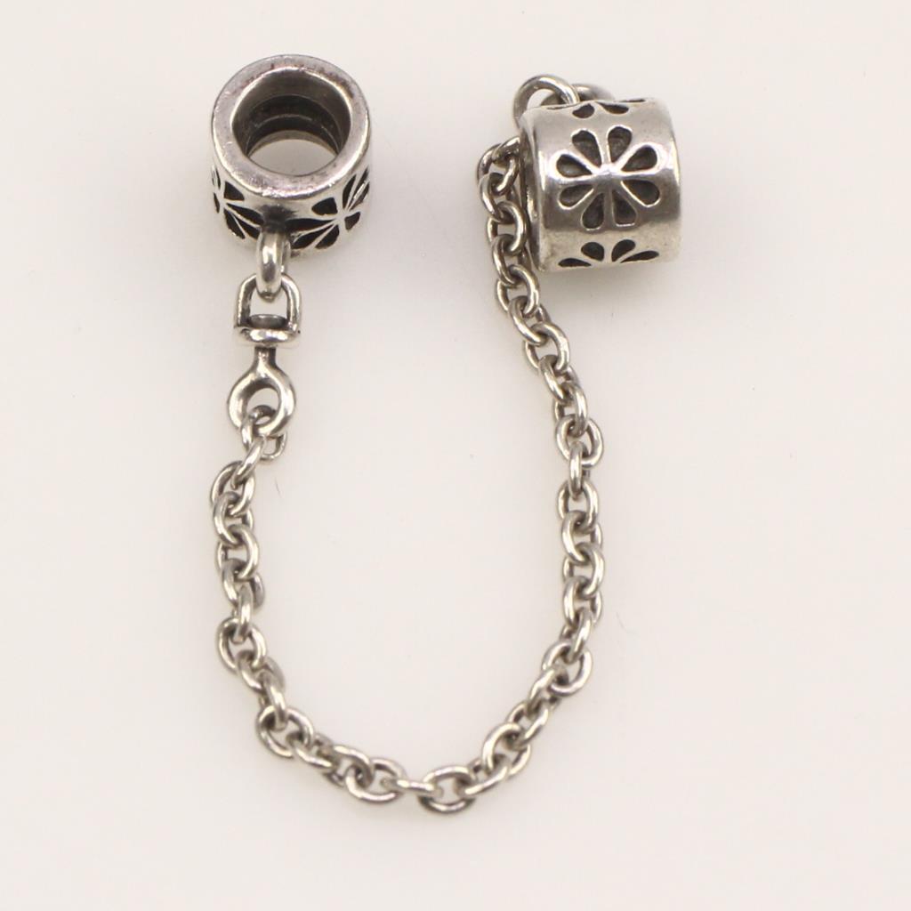 Pandora Sterling Silver Safety Chain Clip Daisy Charm Property Room