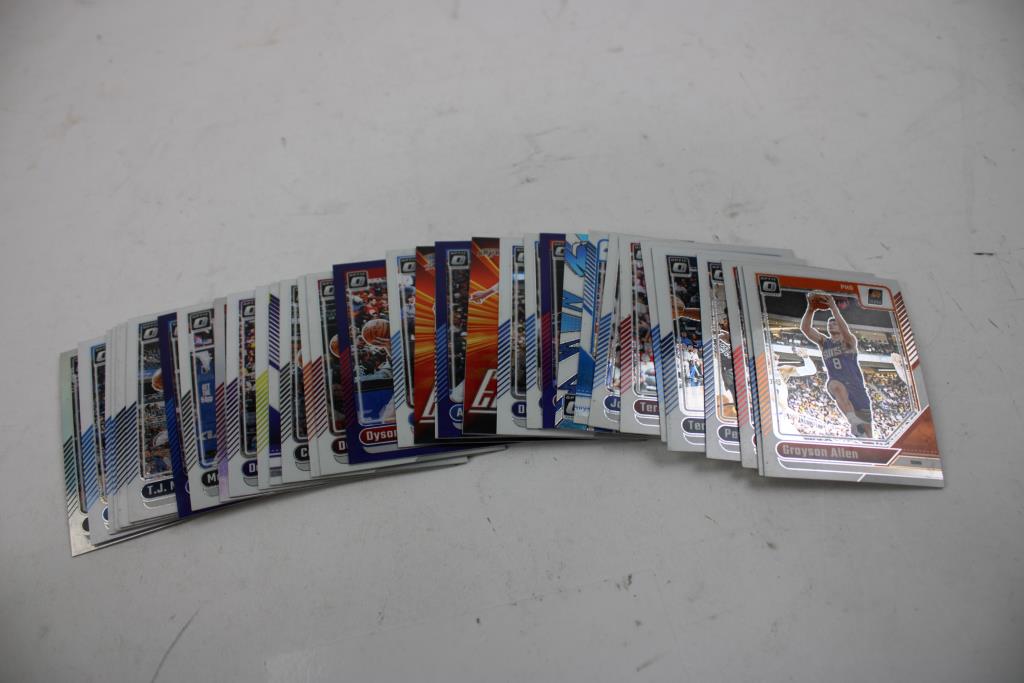 Panini-Donruss Optic Basketball Trading Cards, 24 Pieces With Apple Airpods