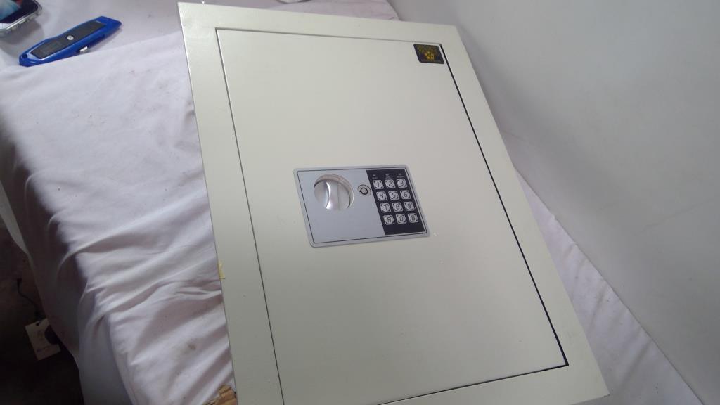 Paragon Lock & Safe With Keypad Property Room