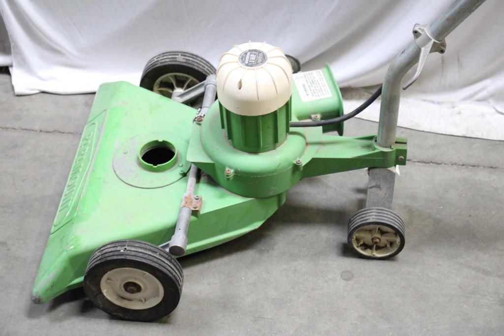 Paramount All Purpose Vacuum Property Room