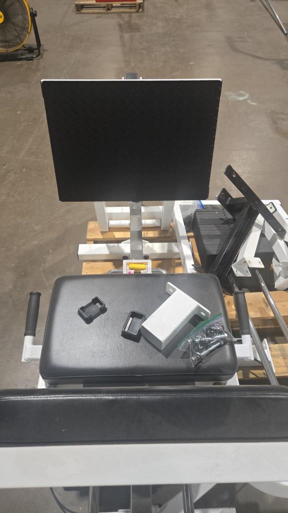 Paramounter Machine Paramount Exercise Machine | Property Room