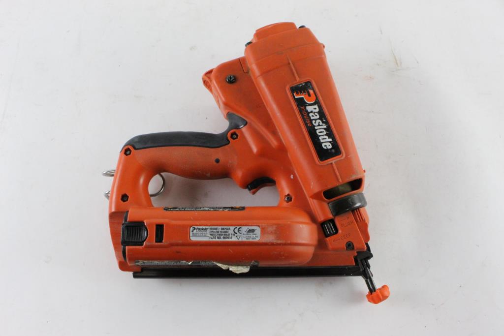 Paslode Cordless 16 Gauge Angled Finish Nailer F16 Property Room
