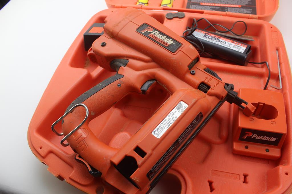 Paslode IM200F18 Cordless Brad Nailer Property Room