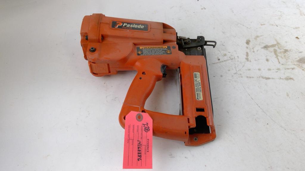 Paslode Impulse Nailgun