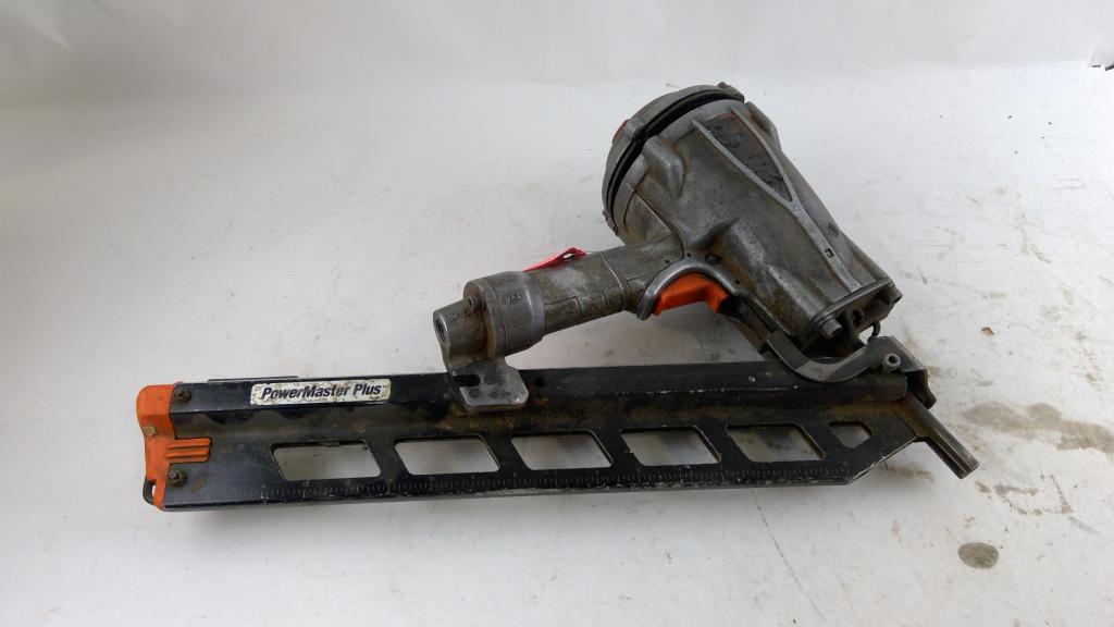 Paslode PowerMaster Plus Nailgun