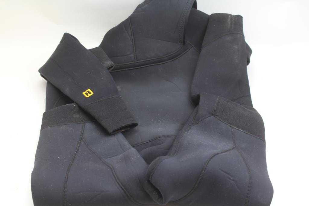 Patagonia Hooded Wetsuit, Size M Property Room