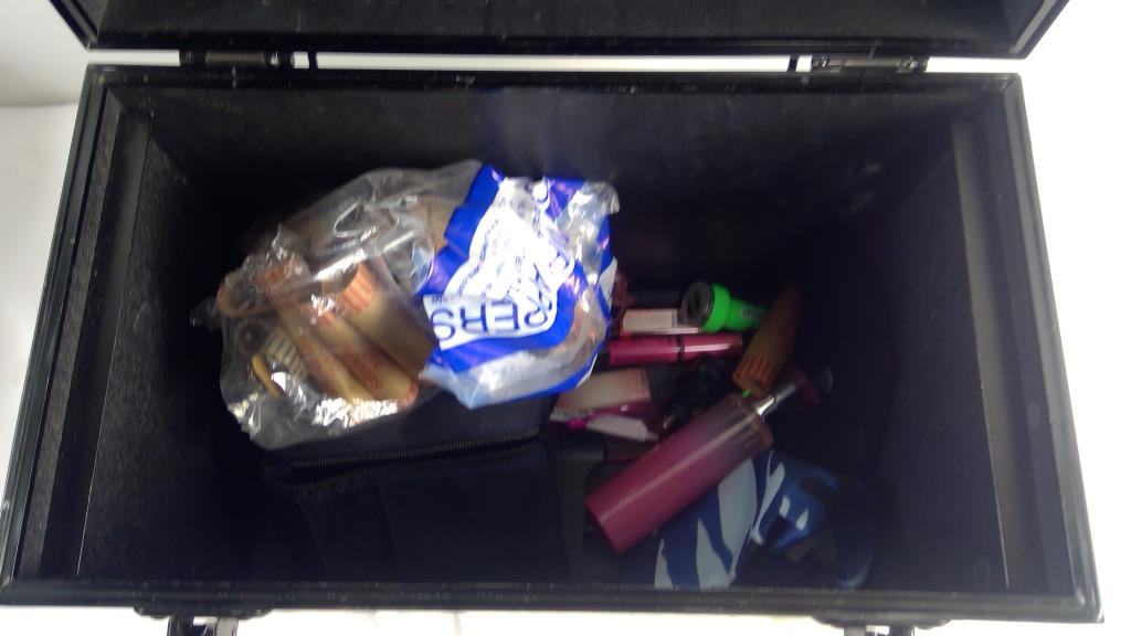 Pault Mitchell Rolling Travel Case Property Room