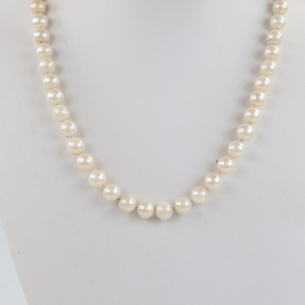 Pearl Necklace 10kt Gold Clasp