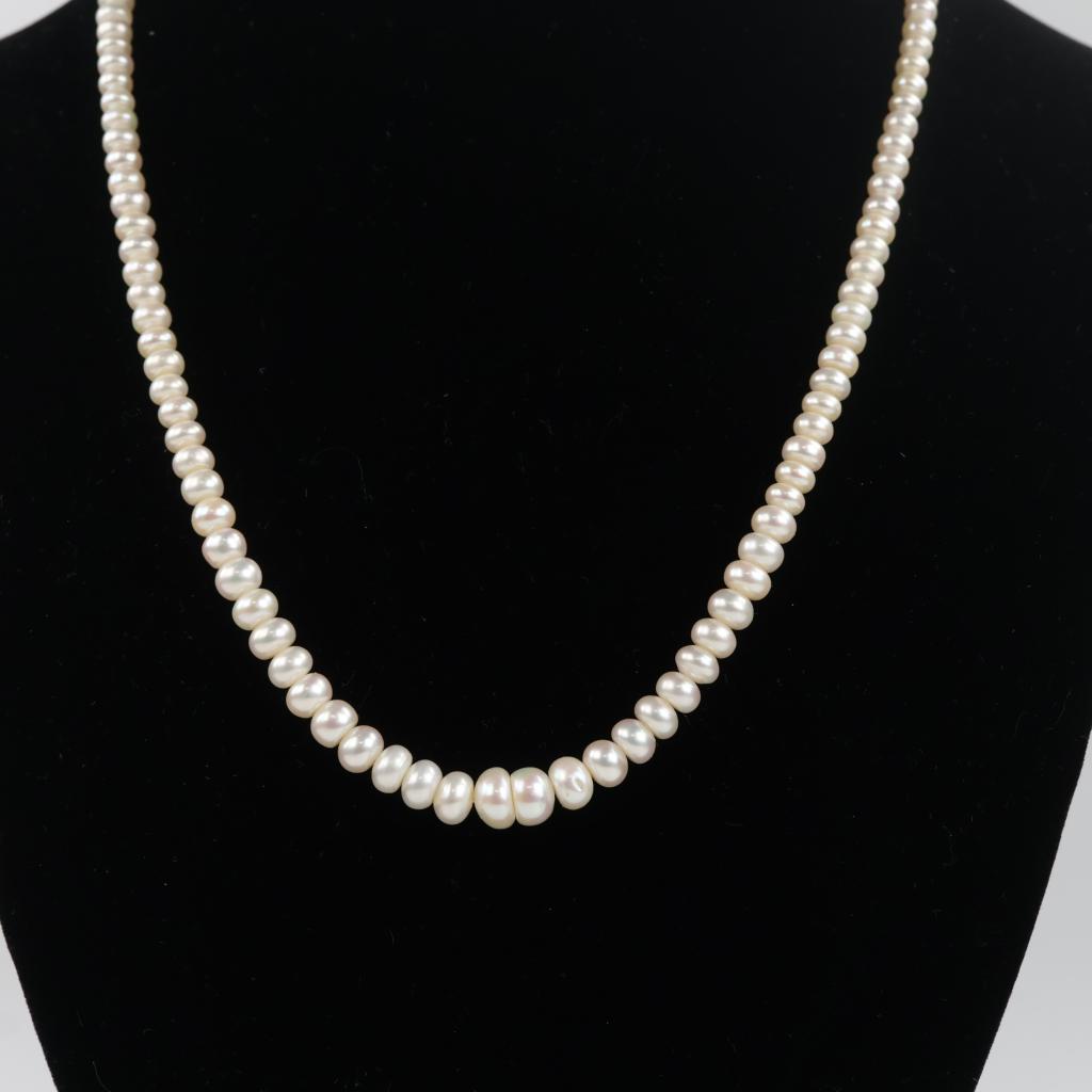 Pearl Necklace 14kt Gold Clasp