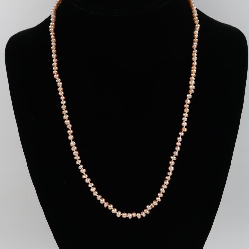 Pearl Necklace With 10kt Gold Clasp
