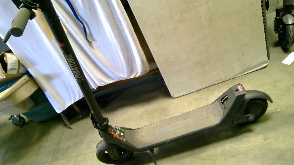 Phantom Go Go Scooter