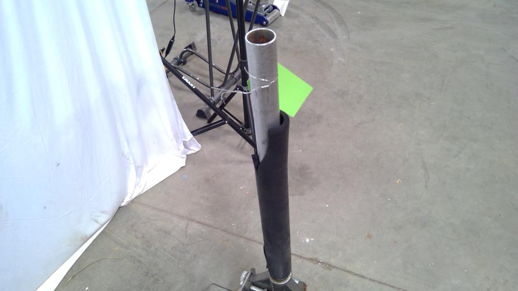 Pittsburgh 3 Ton Floor Jack Property Room