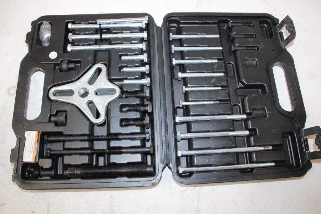 Pittsburgh Automotive BoltType Wheel Puller Set Property Room