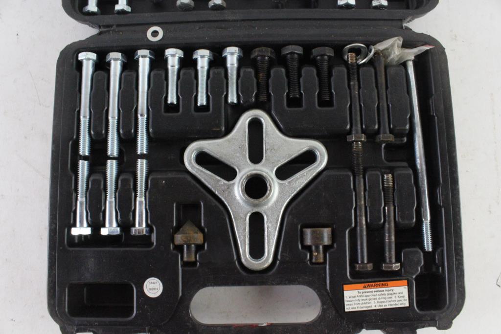 Pittsburgh Bolt Type Wheel Puller Set Property Room