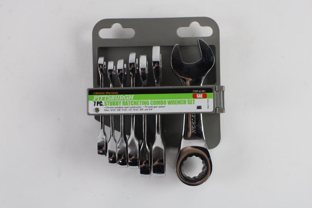 Pittsburgh Stubby Ratcheting Combo Wrench Set Property Room