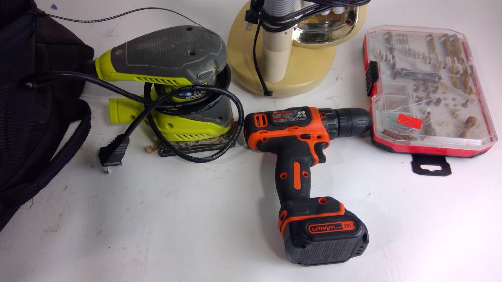 Pittsburgh Tubeless Tire Repair Kit And More, 3+ Pieces Property Room