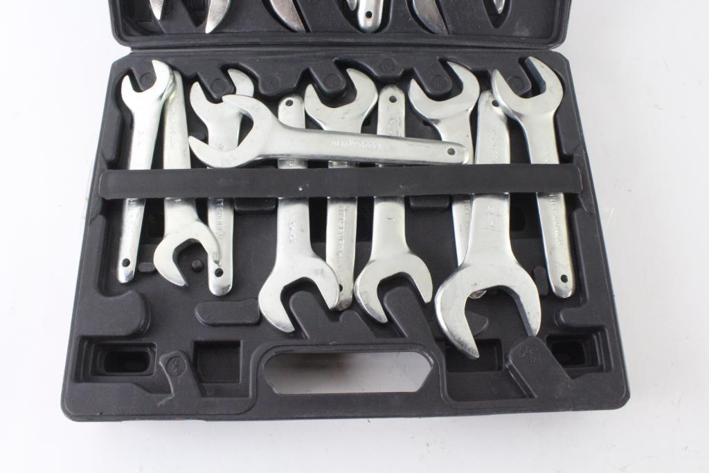 Pittsburgh Wrench Set Property Room
