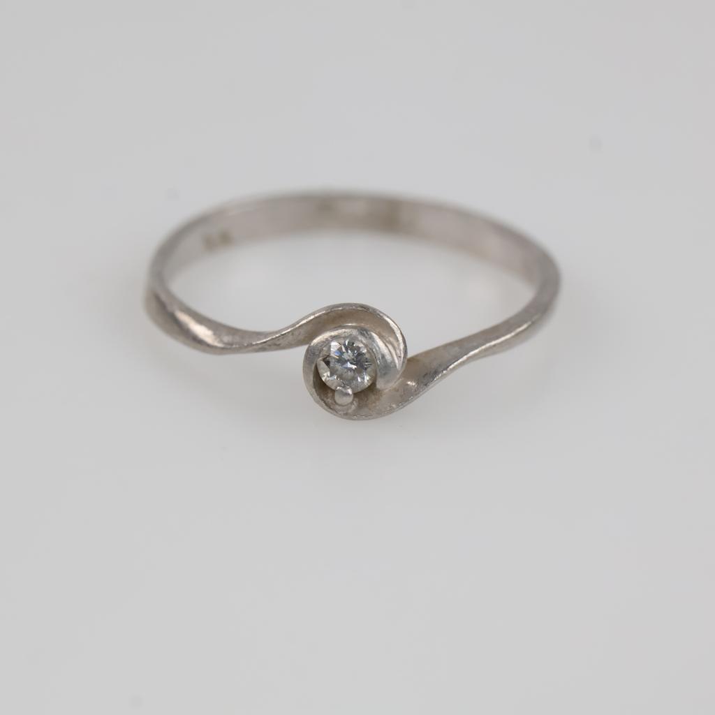 Platinum Diamond Ring