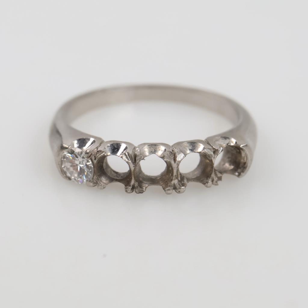 Platinum Diamond Ring