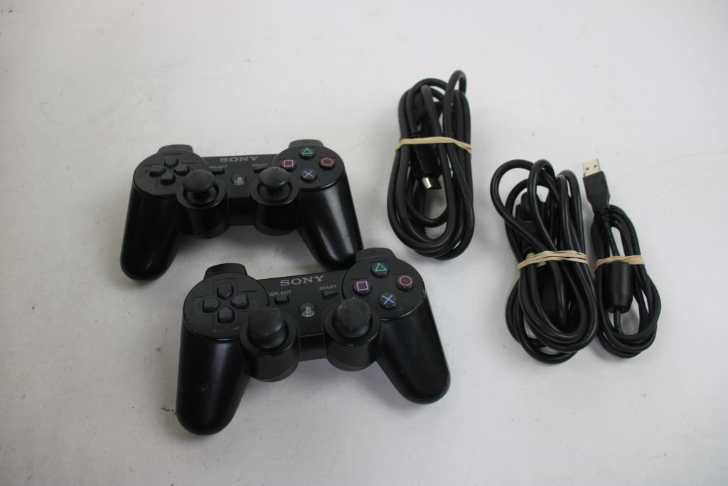 Playstation 3 With 2 Controllers