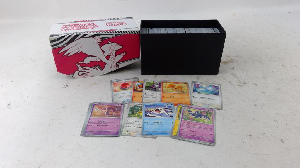 Pokemon Trading Cards 20+ Pieces