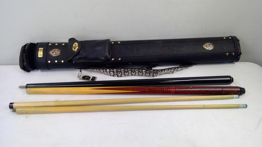 Pool Cues In Elite Case, 2 Pieces