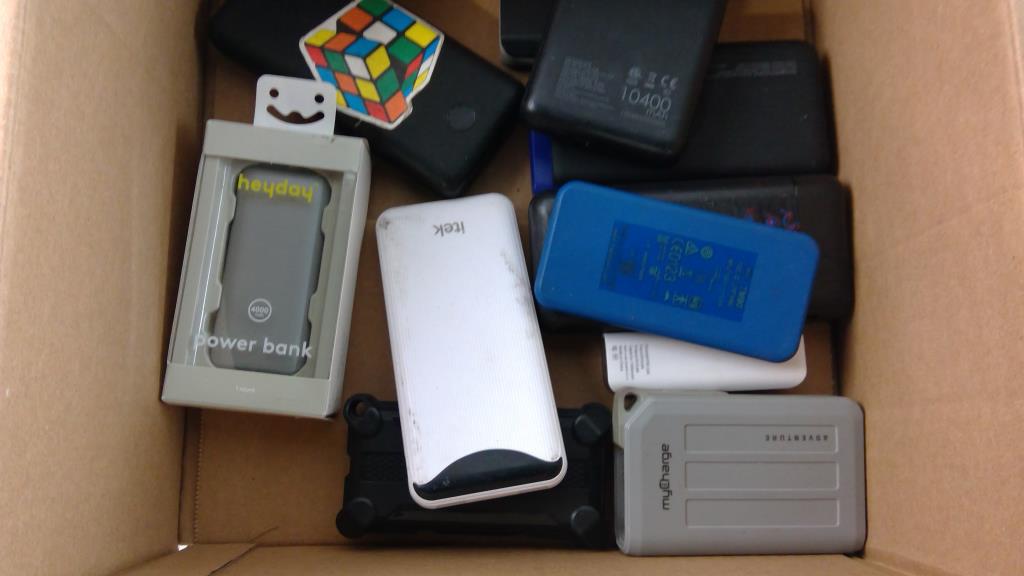 Portable Charger Bulk Lot, 7+ Pieces Property Room