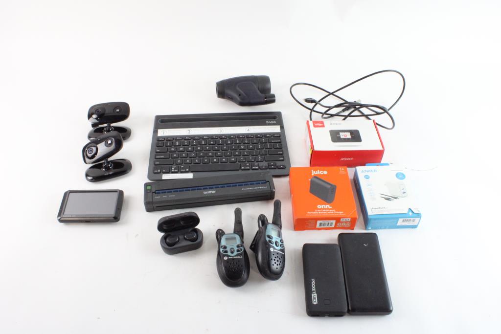 Portable Charger, Wireless Keyboard, And More 6+ Pieces Property Room