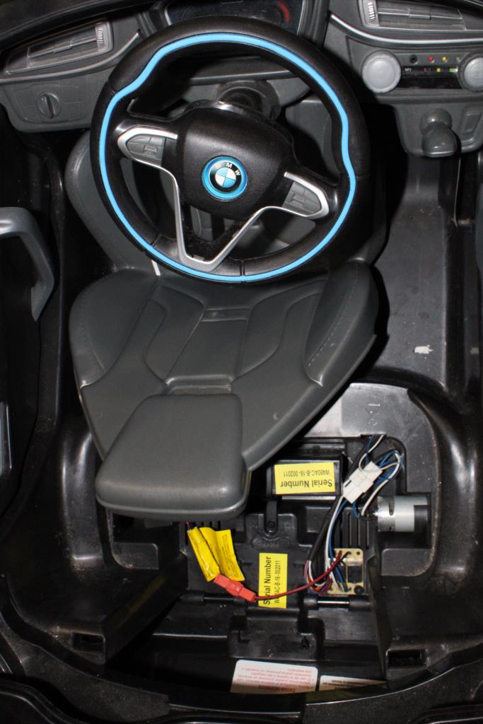 Power Wheels BMW I8 Concept Spyder Property Room
